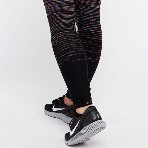Nike Pro Hyperwarm Leggings Size S - Picture 6 of 8